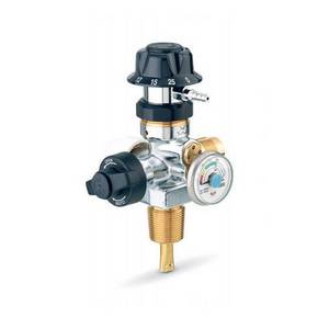 Medical valve leak control system